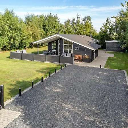 In Hemmet With Kitchen Holiday home
